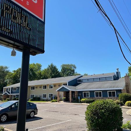 Nichols Inn & Suites Hastings Kültér fotó