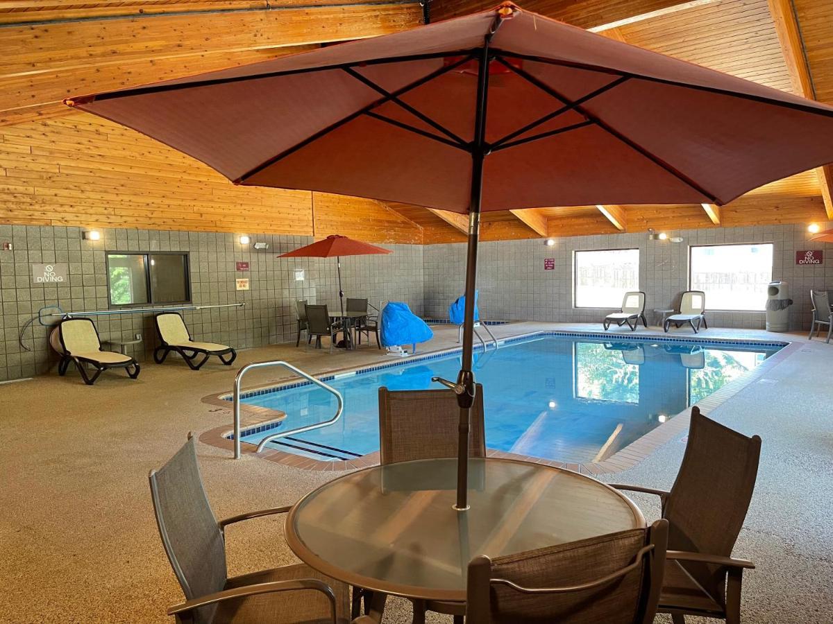 Nichols Inn & Suites Hastings Kültér fotó