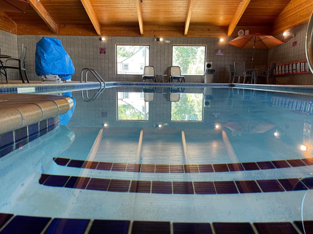 Nichols Inn & Suites Hastings Kültér fotó