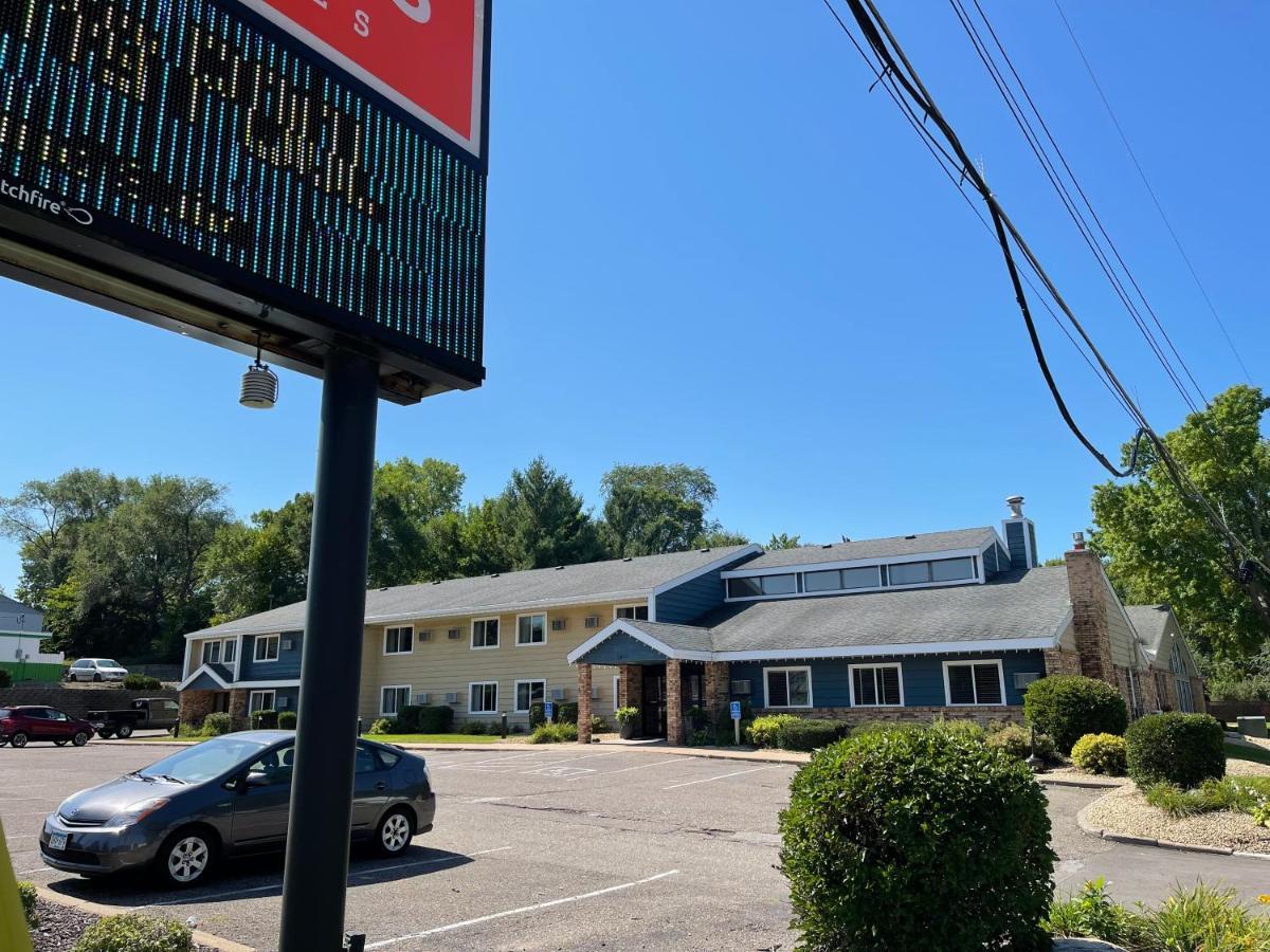 Nichols Inn & Suites Hastings Kültér fotó