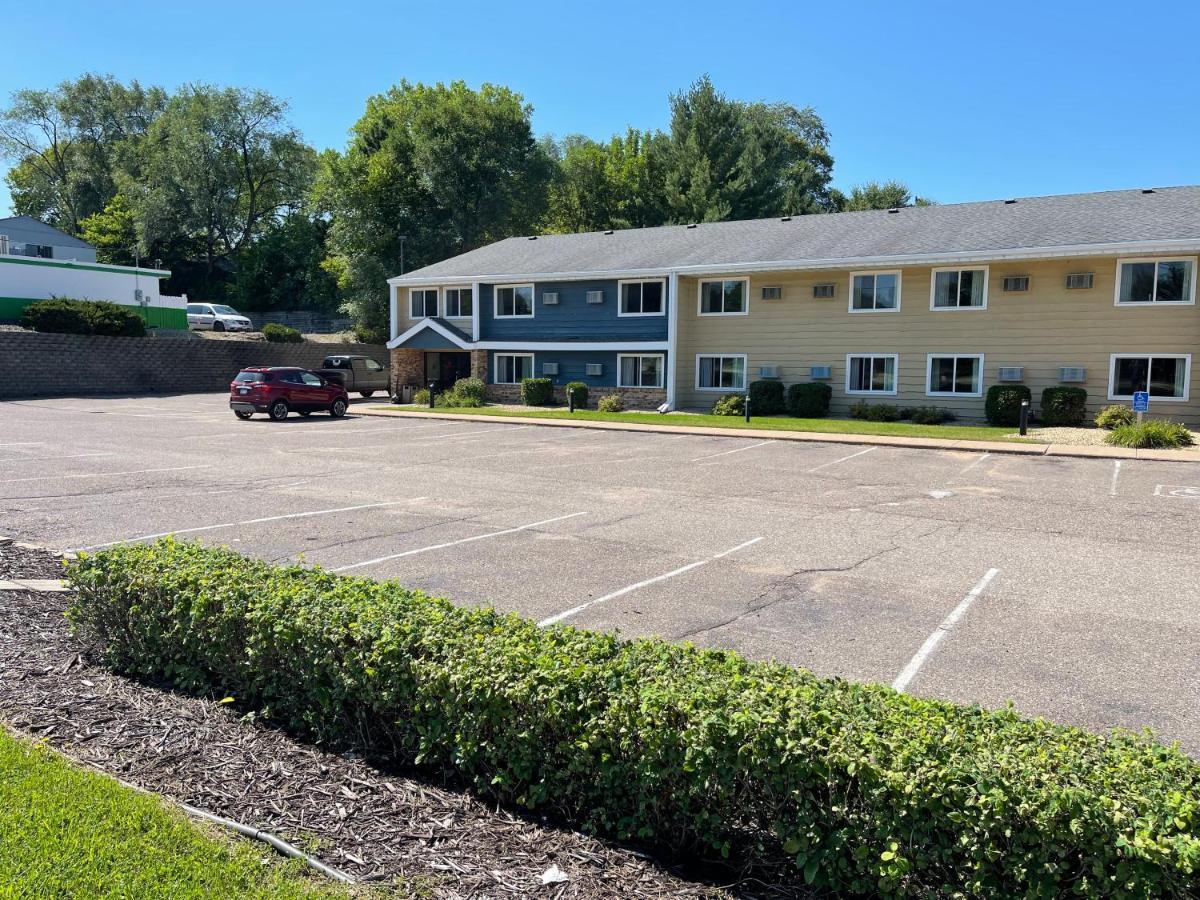 Nichols Inn & Suites Hastings Kültér fotó